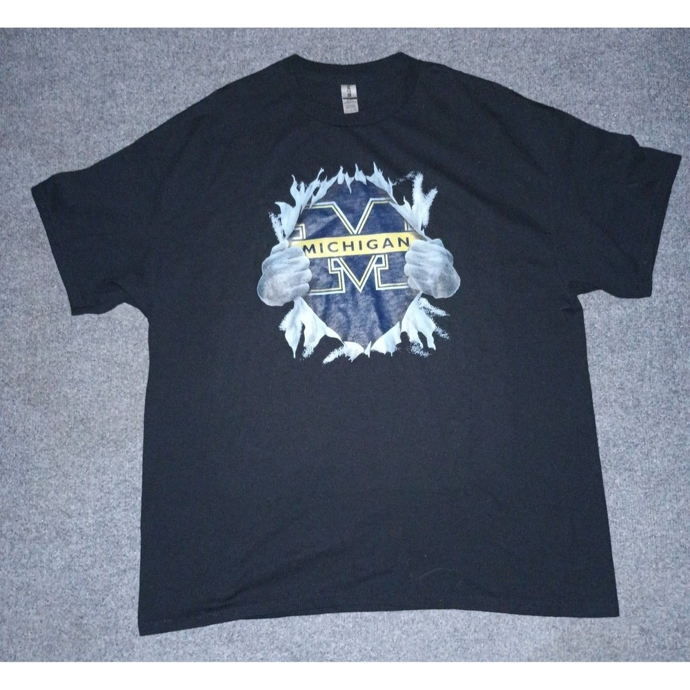 Men's Tee Michigan Wolverines Football T-Shirt XL X-Large NWOT